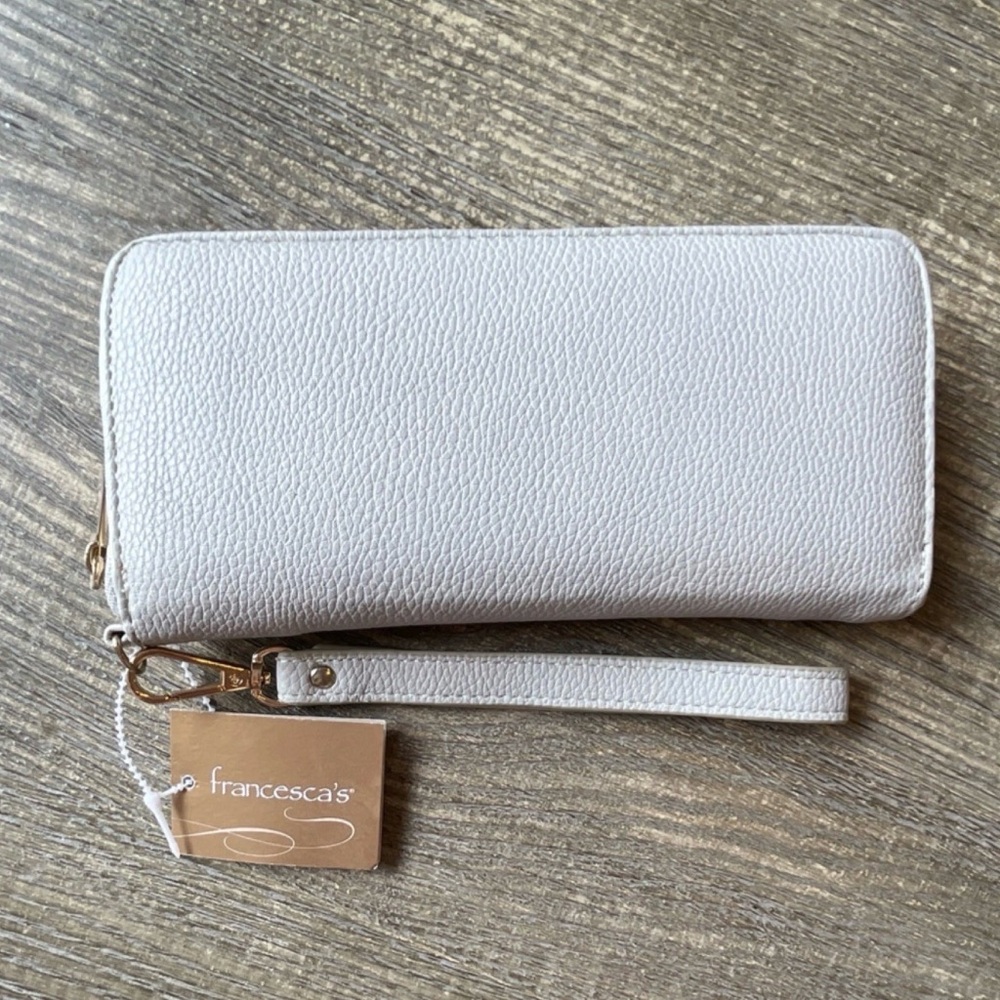 Francesca's Collections Gray Wristlet Clutch